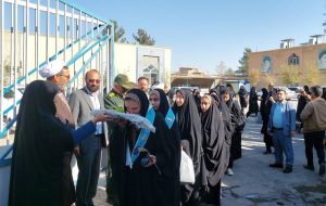 اعزام کاروان دانش آموزی راهیان نور از بردسکن به مناطق عملیاتی جنوب کشور